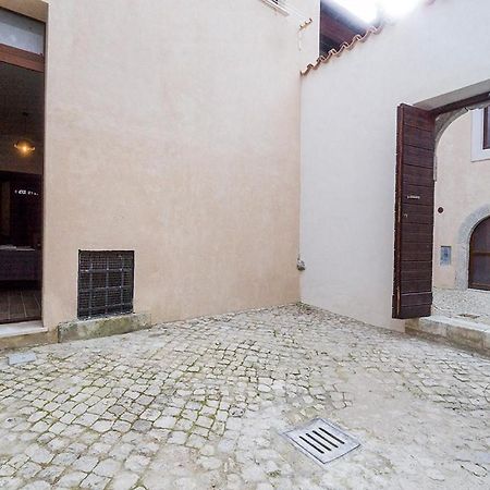Ferienwohnung 141 Via Roma LʼAquila Exterior foto