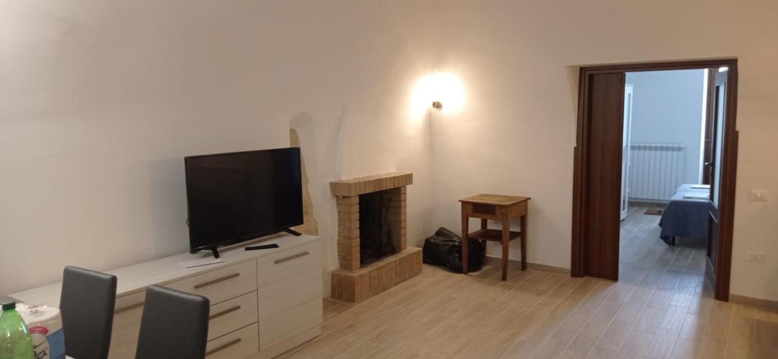 Ferienwohnung 141 Via Roma LʼAquila Exterior foto